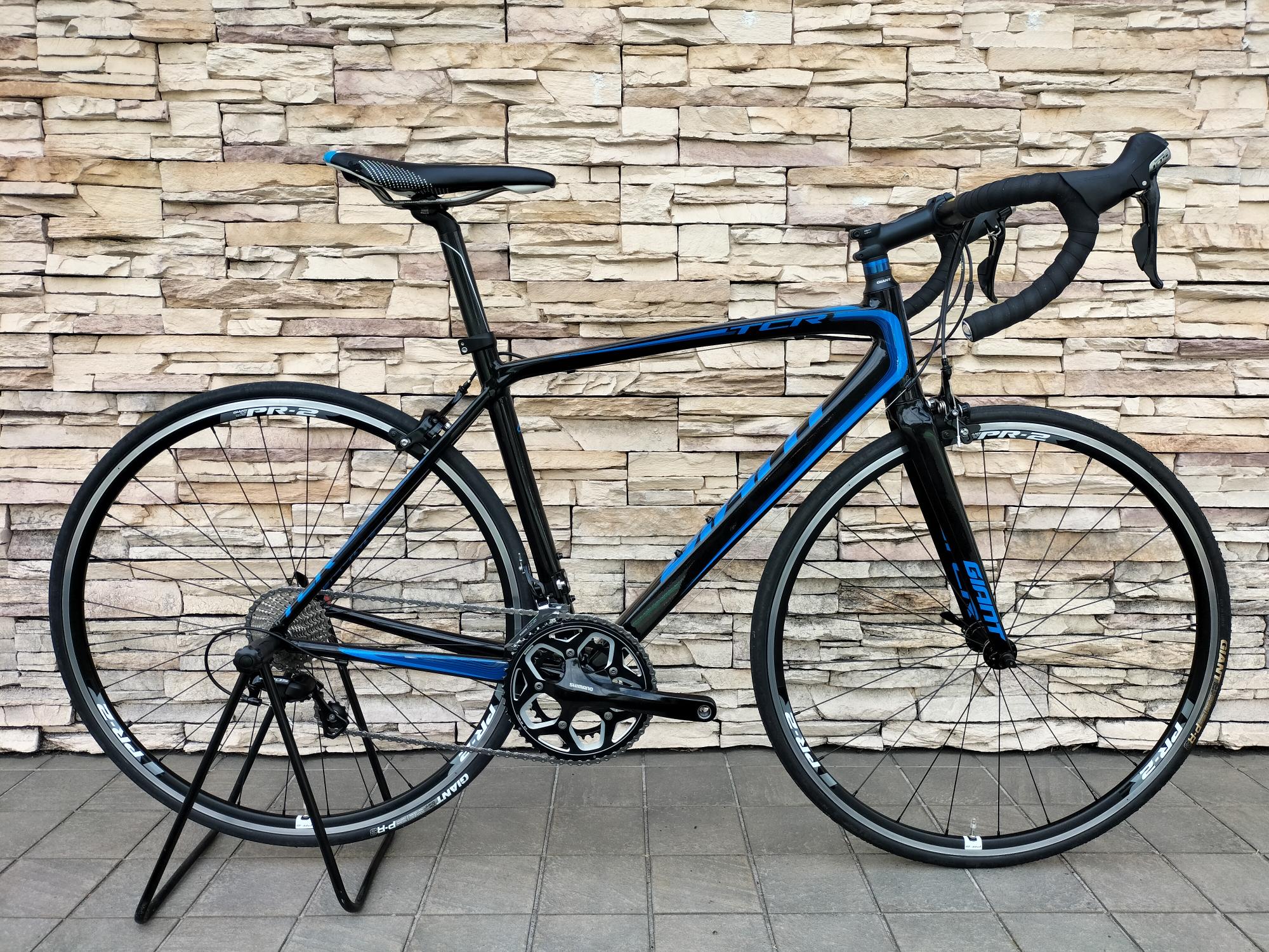 コストパフォーマンスとレース性能のバランスに優れた「GIANT TCR」が入荷！