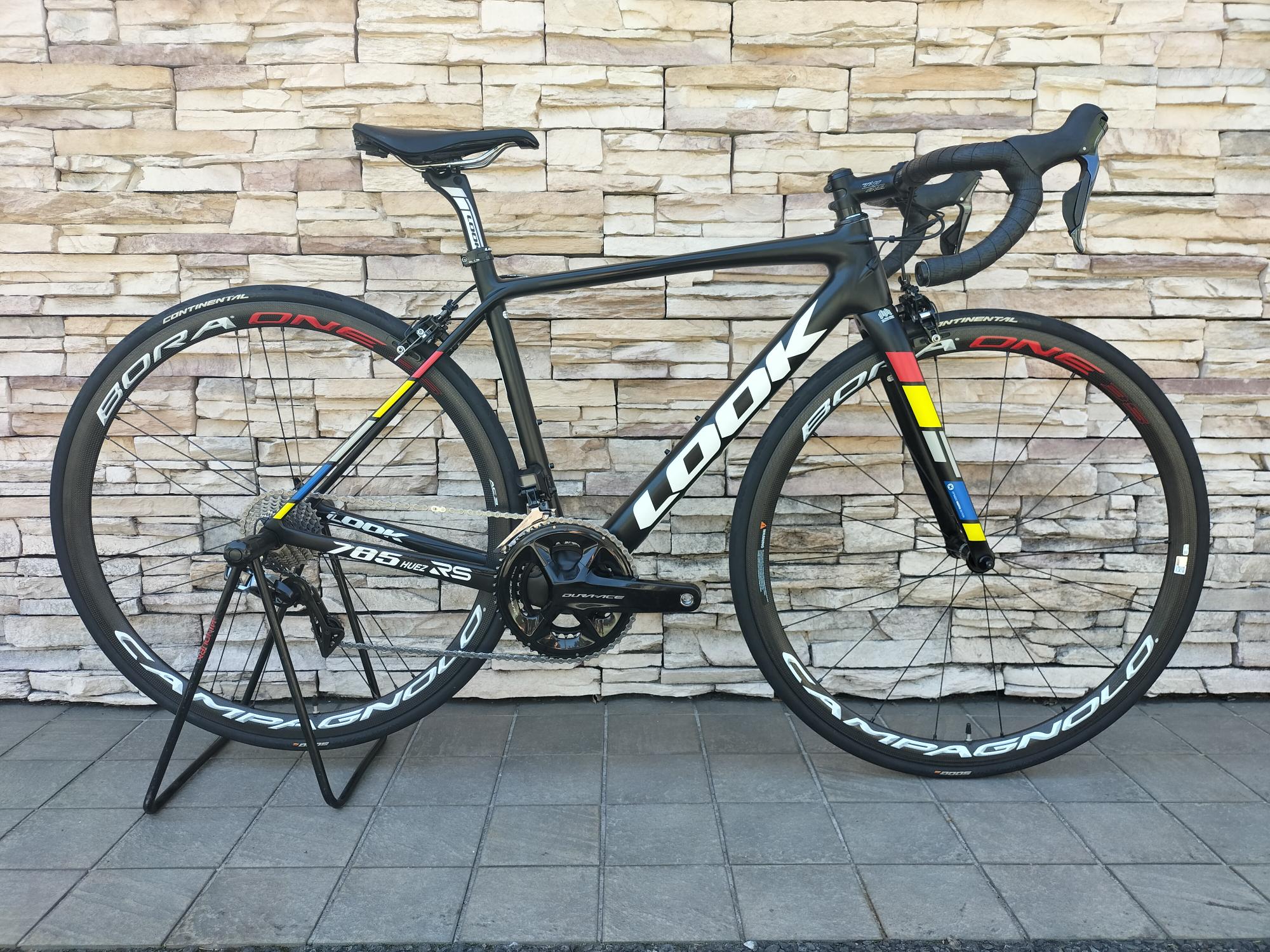 超軽量フルカーボンバイクが入荷いたしました！