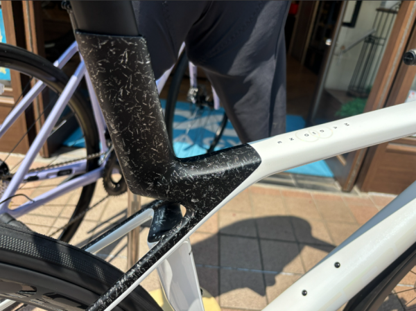新型Madone SL6 シートチュープ
